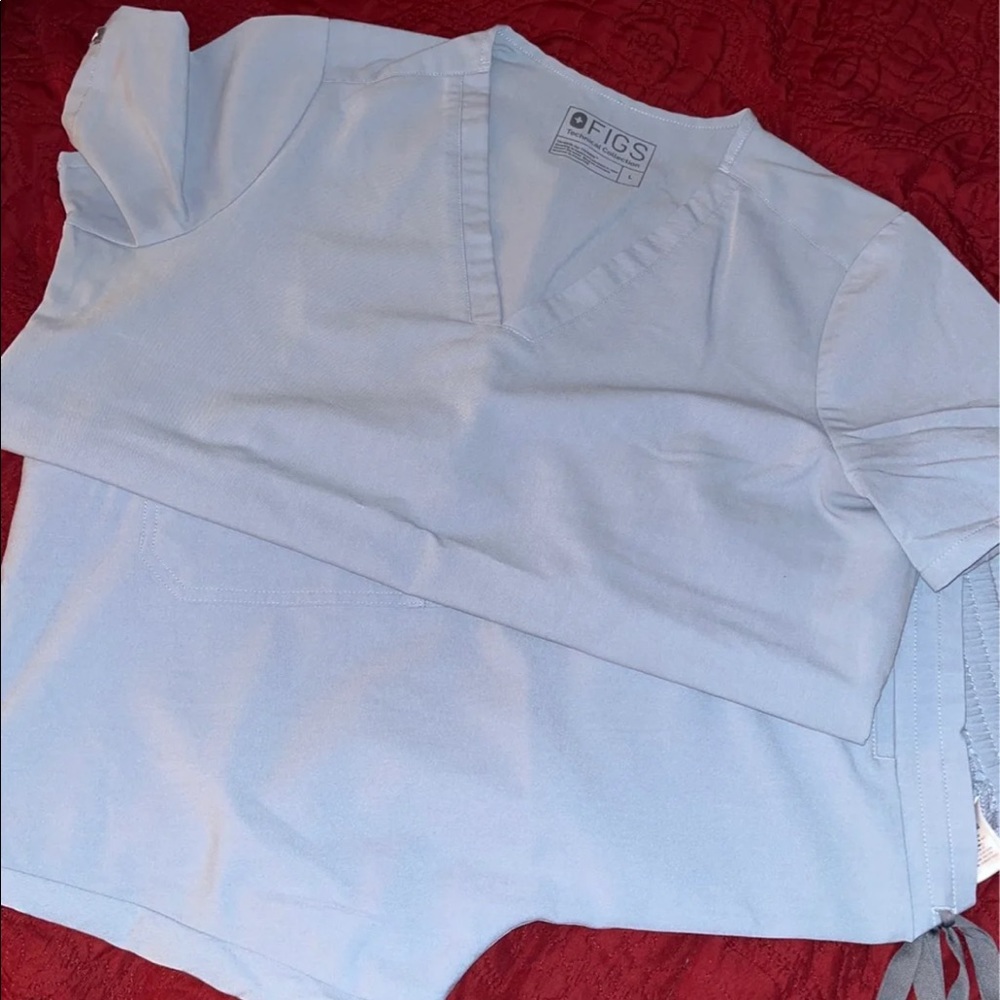 *Rare Like New FIGS Scrub Set sz Large/Large Tall shade Dusty Blue